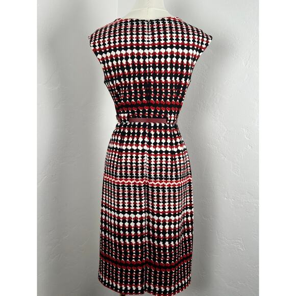 RETRO-STYLE RED WHITE AND BLACK MIDI KNIT DRESS (Women Size: 6) - Picture 10 of 15